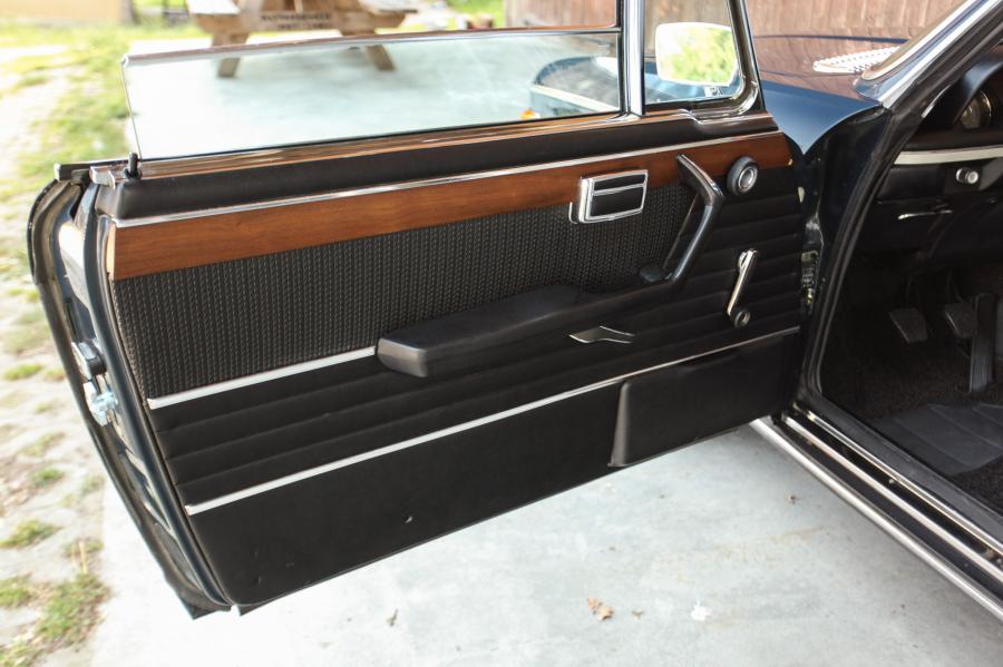 Детали интерьера BMW 3.0CSi (E9) 1974 года  (EU) (фото 112 из 198)